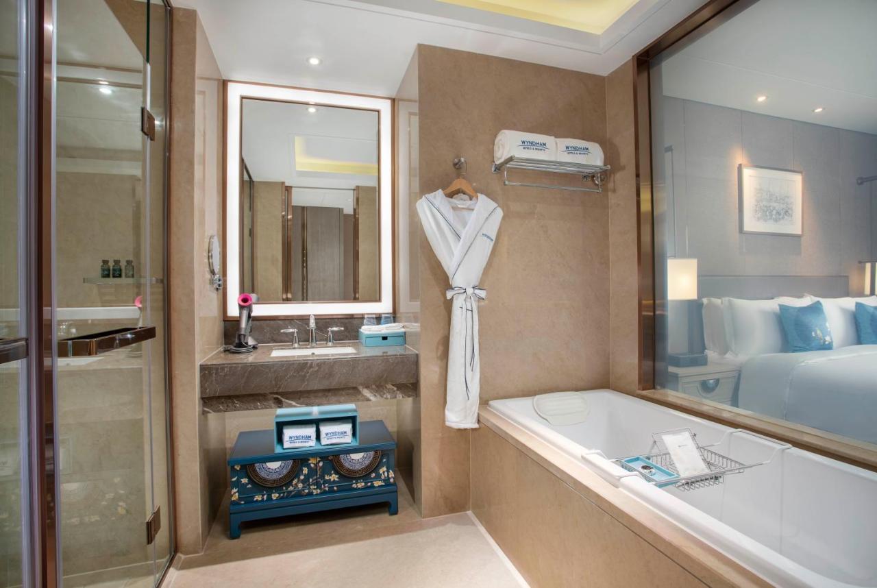 Kunming Huiyue Wyndham Hotel エクステリア 写真