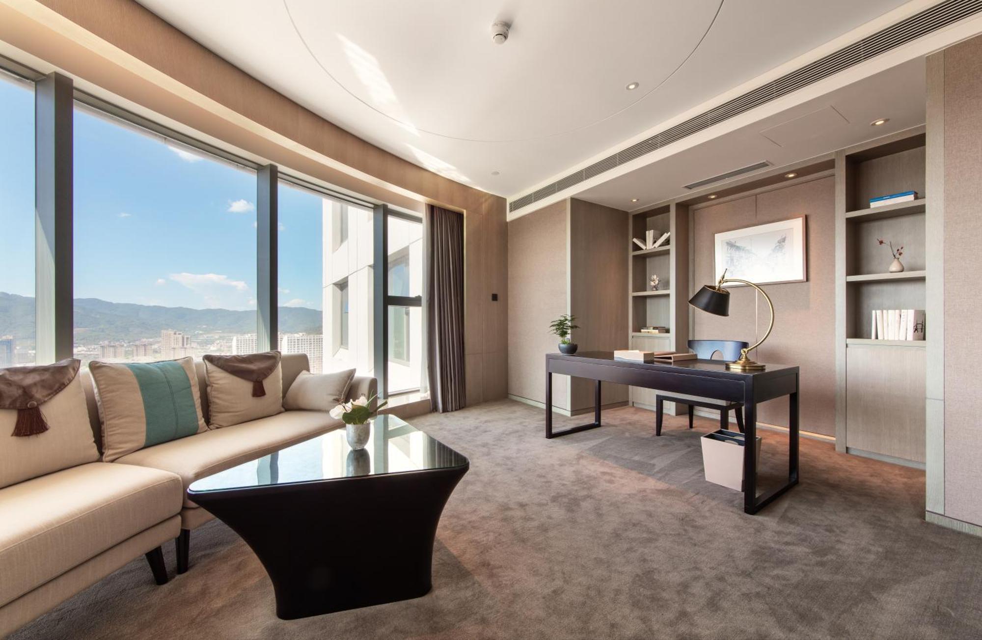 Kunming Huiyue Wyndham Hotel エクステリア 写真